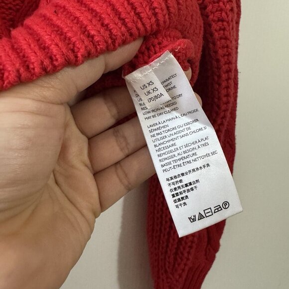 Urban Outfitters Cropped Cable Knit Sweater Women Sz XS V-neck Red Butto… - Picture 7 of 13